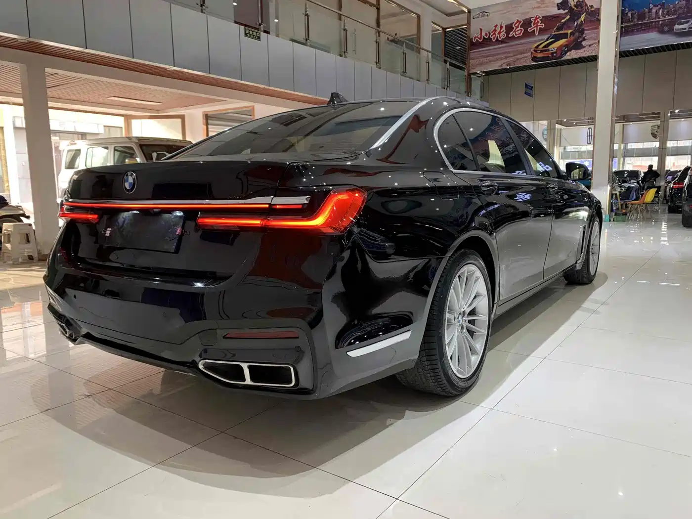 BMW 7 Series 2014 730Li Premium фото 18
