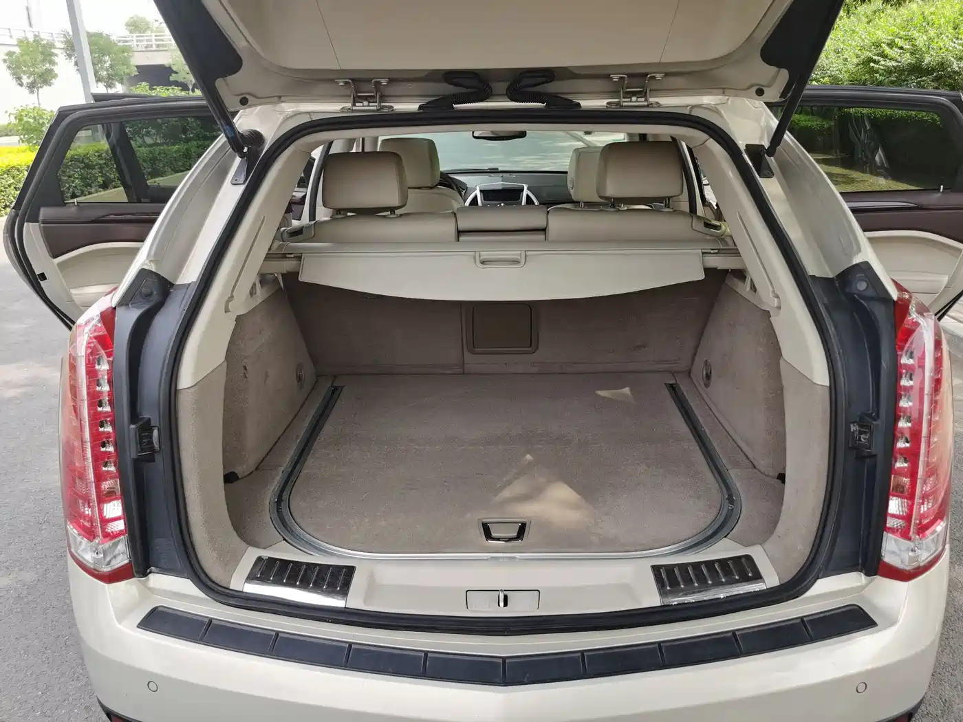 Cadillac SRX 2011 Model 3.0L Luxury фото 25