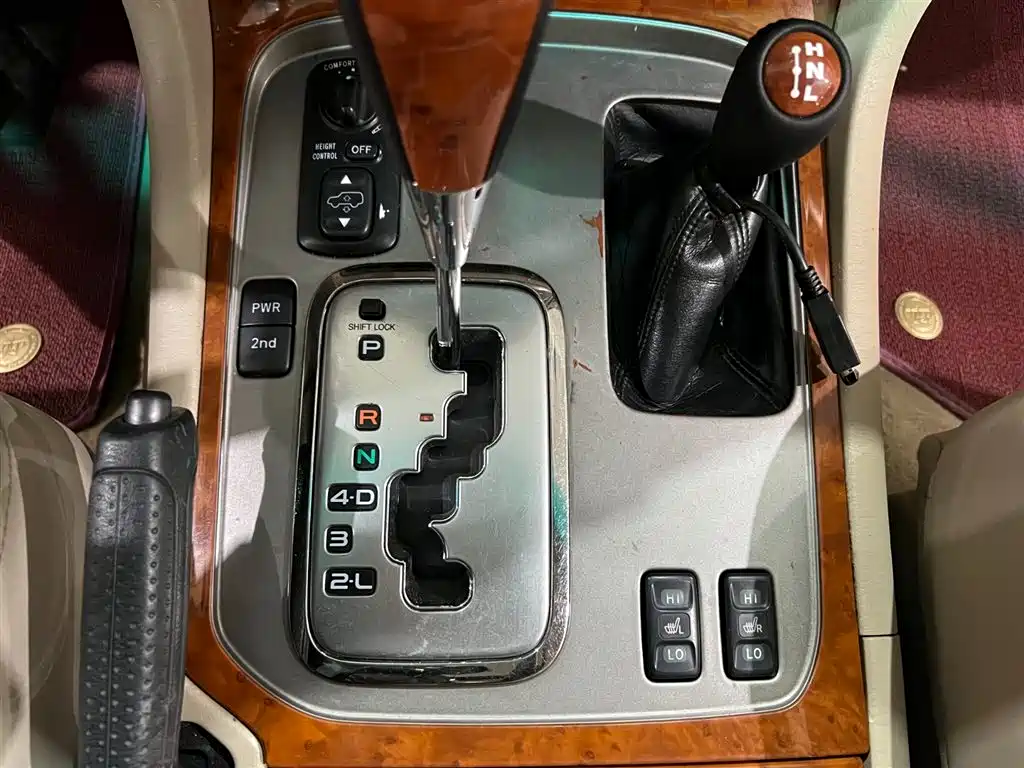 Toyota Land Cruiser 2005 4.7L Automatic VX-R фото 20