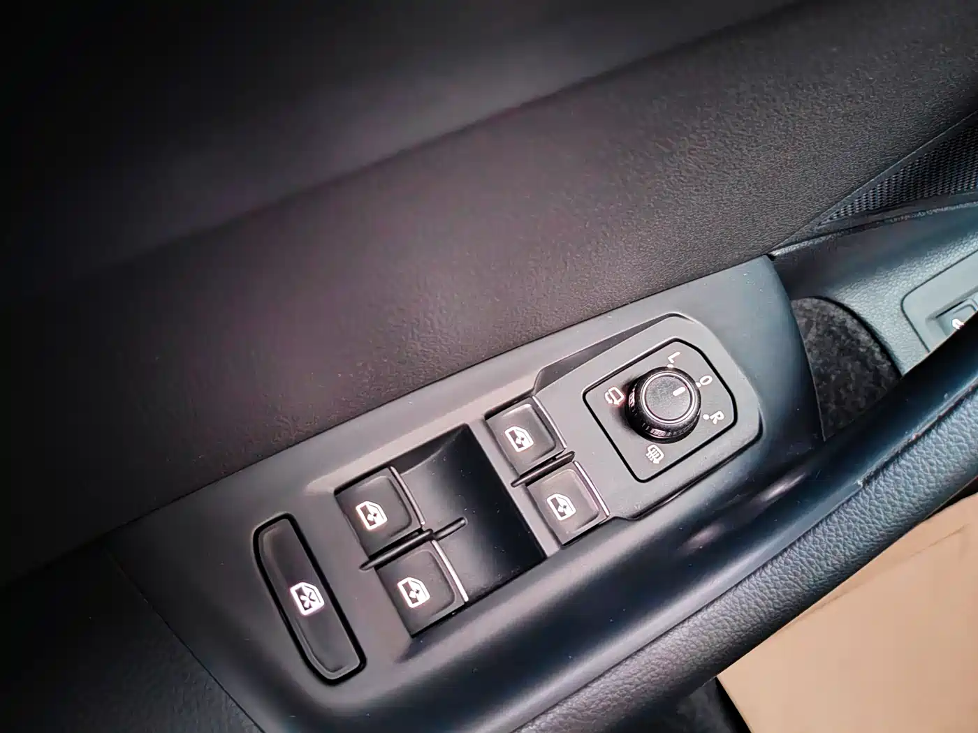 Volkswagen Magotan 2019 330TSI DSG Leading China VI фото 15