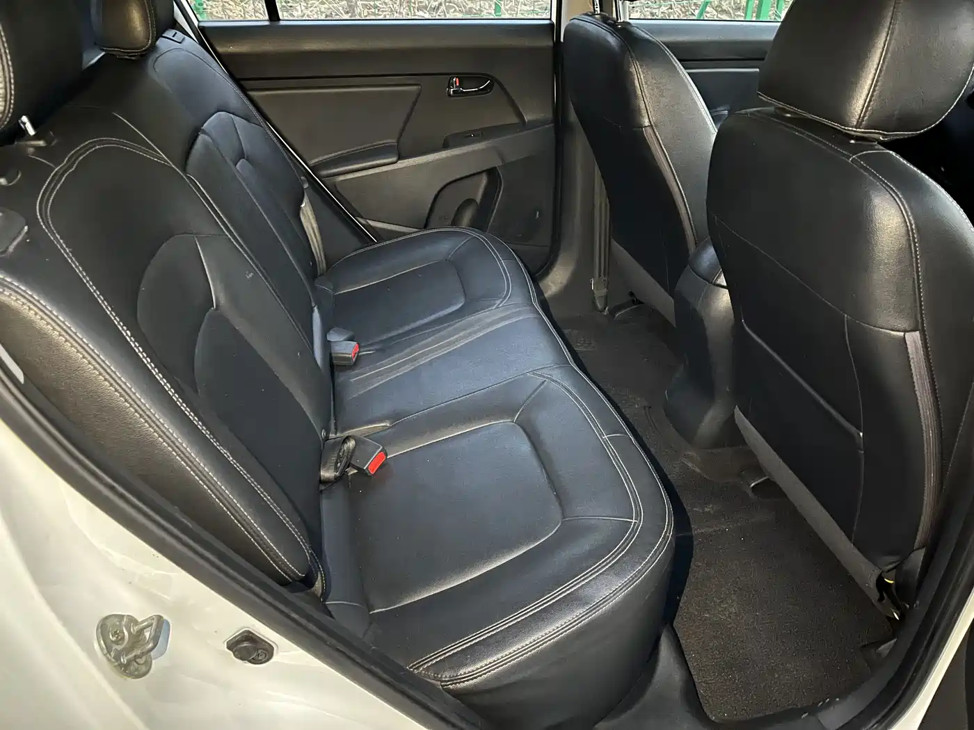 Kia Sportage 2012 2.0L Automatic 2WD GLS фото 11