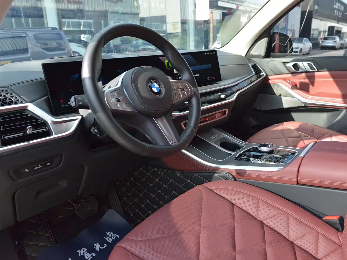 BMW X5 2023 xDrive 30Li Premium M Sport Package фото 4