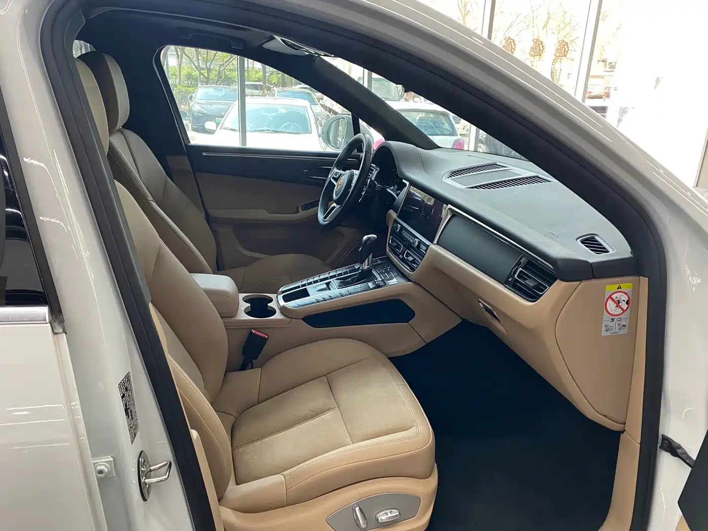 Porsche Macan 2018 Macan 2.0T фото 8
