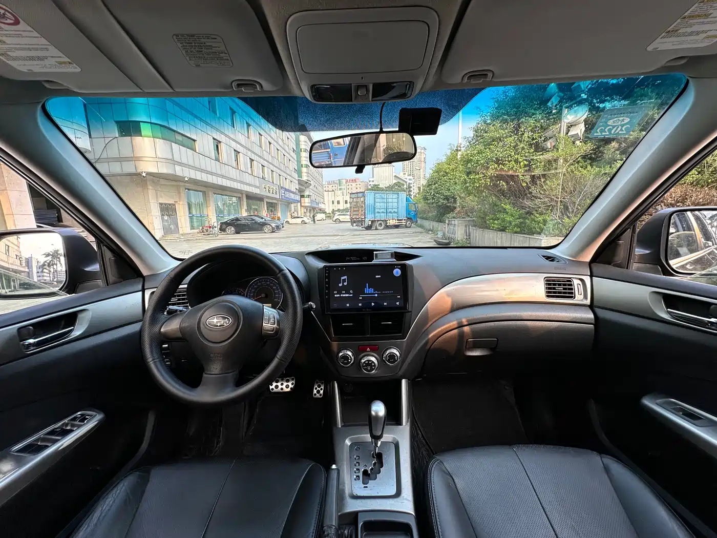 Subaru Forester 2010 2.5XT Automatic Luxury Edition фото 18