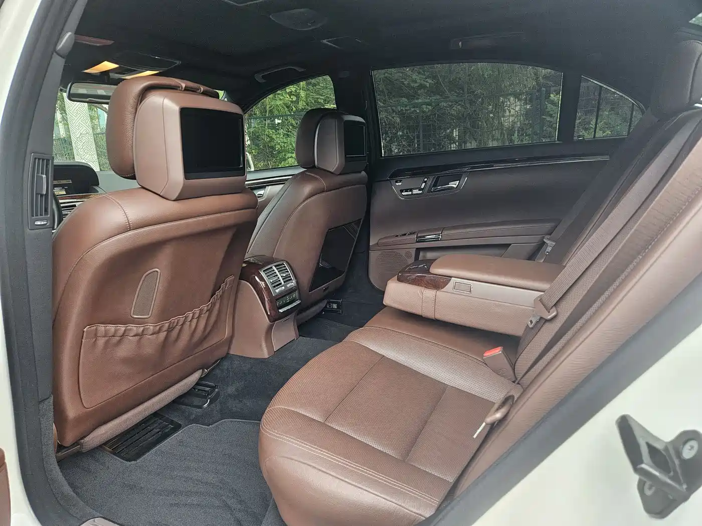 Mercedes-Benz S-Class 2012 S 350 L 4MATIC Grand Edition фото 8
