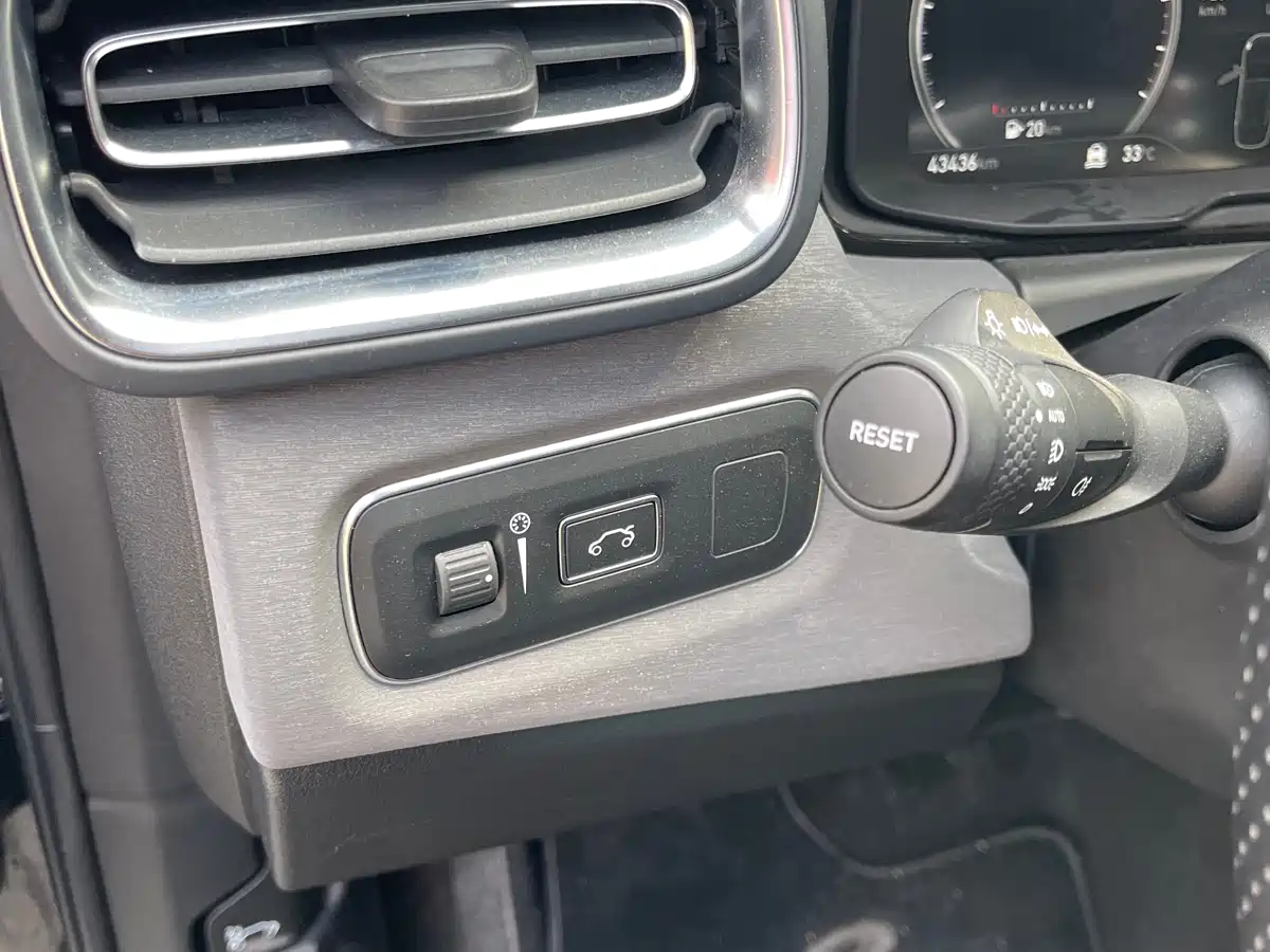 Lynk & Co 03 2019 2.0TD Auto Power Pro Version фото 26