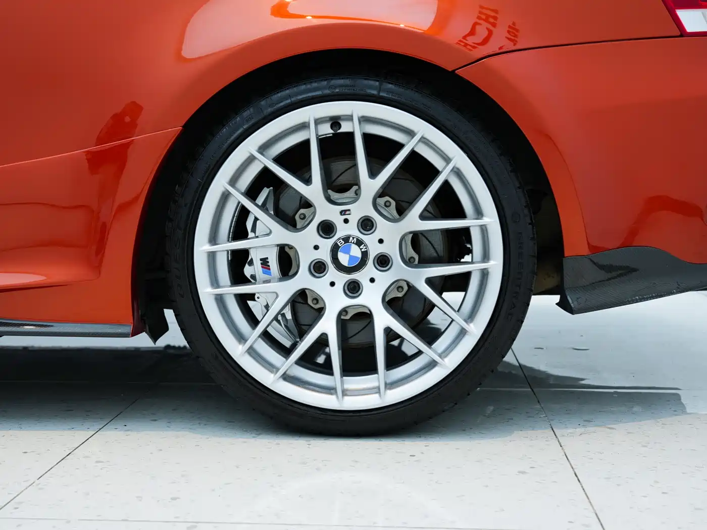 BMW 1 Series M 2011 1M Coupe фото 7