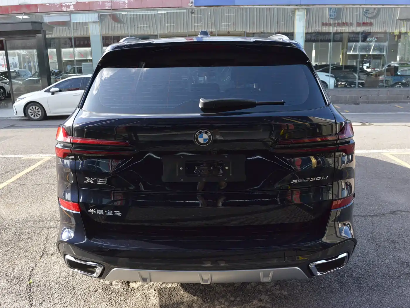 BMW X5 2023 xDrive 30Li Premium M Sport Package фото 5