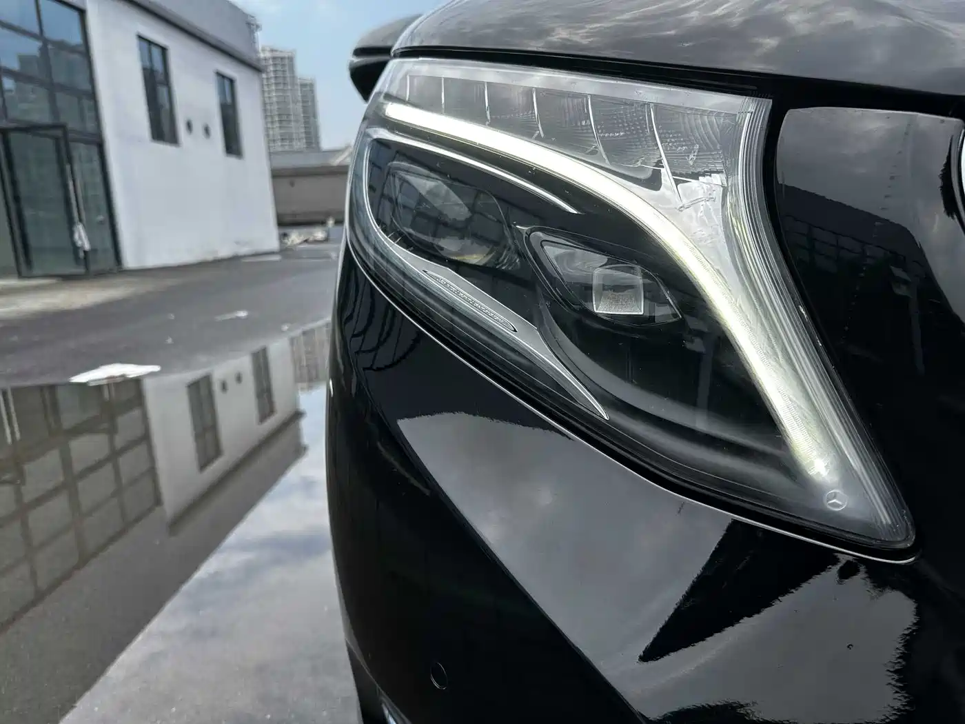 Mercedes-Benz V-Class 2018 V 260 L Premium Long Wheelbase Edition China VI фото 5