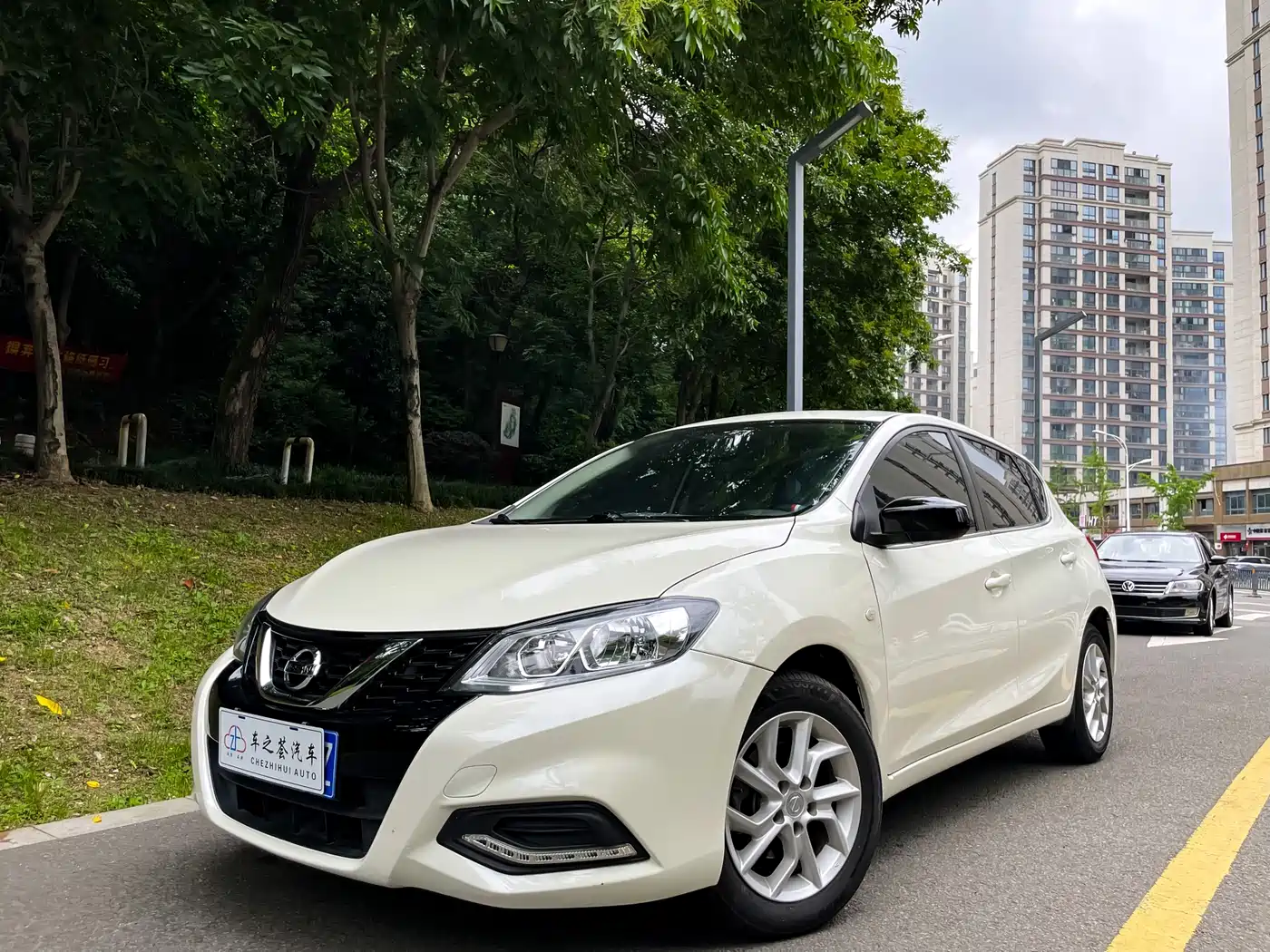 Nissan Tiida 2021 1.6L CVT Cool Edition