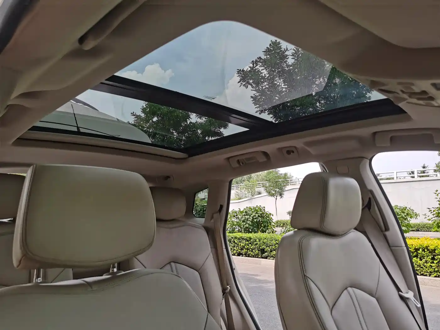Cadillac SRX 2011 Model 3.0L Luxury фото 34