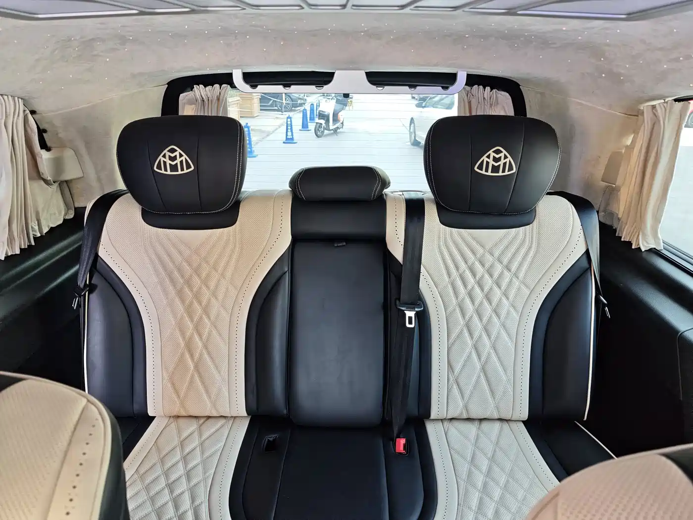 Mercedes-Benz Vito 2021 2.0T Elite 7-Seater фото 10