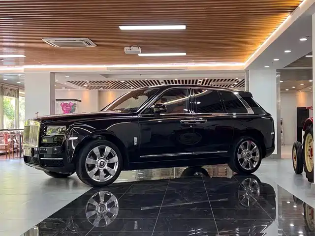 ROLLS-ROYCE CULLINAN