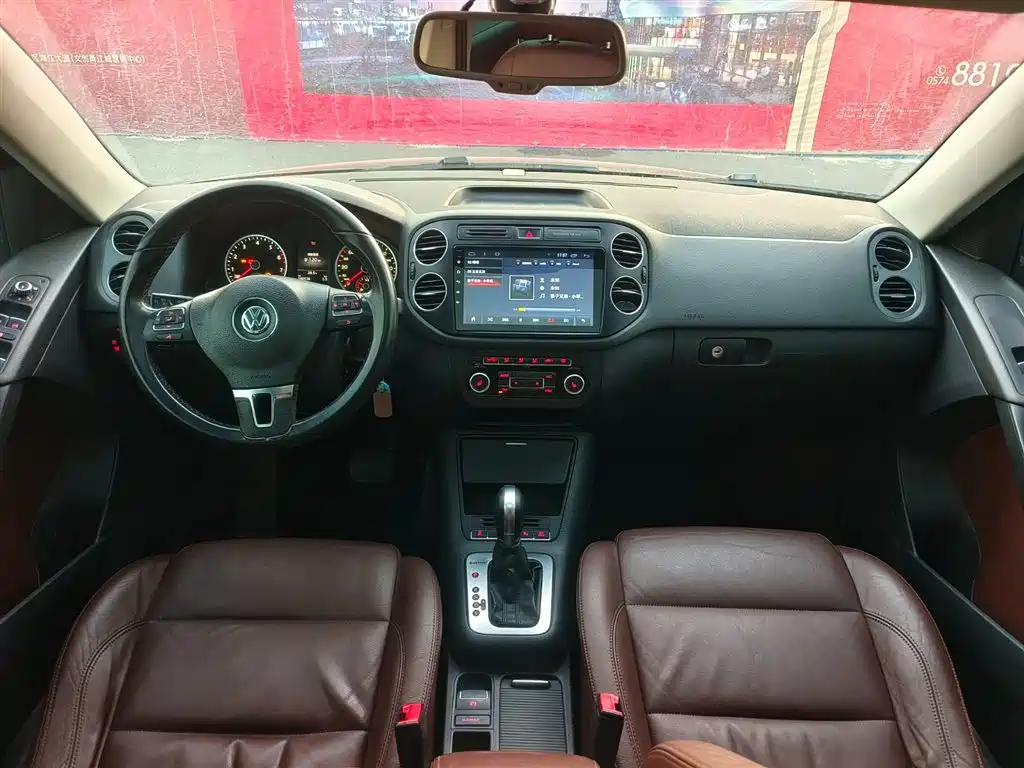 Volkswagen Tiguan 2015 2.0TSI Comfort Edition фото 6