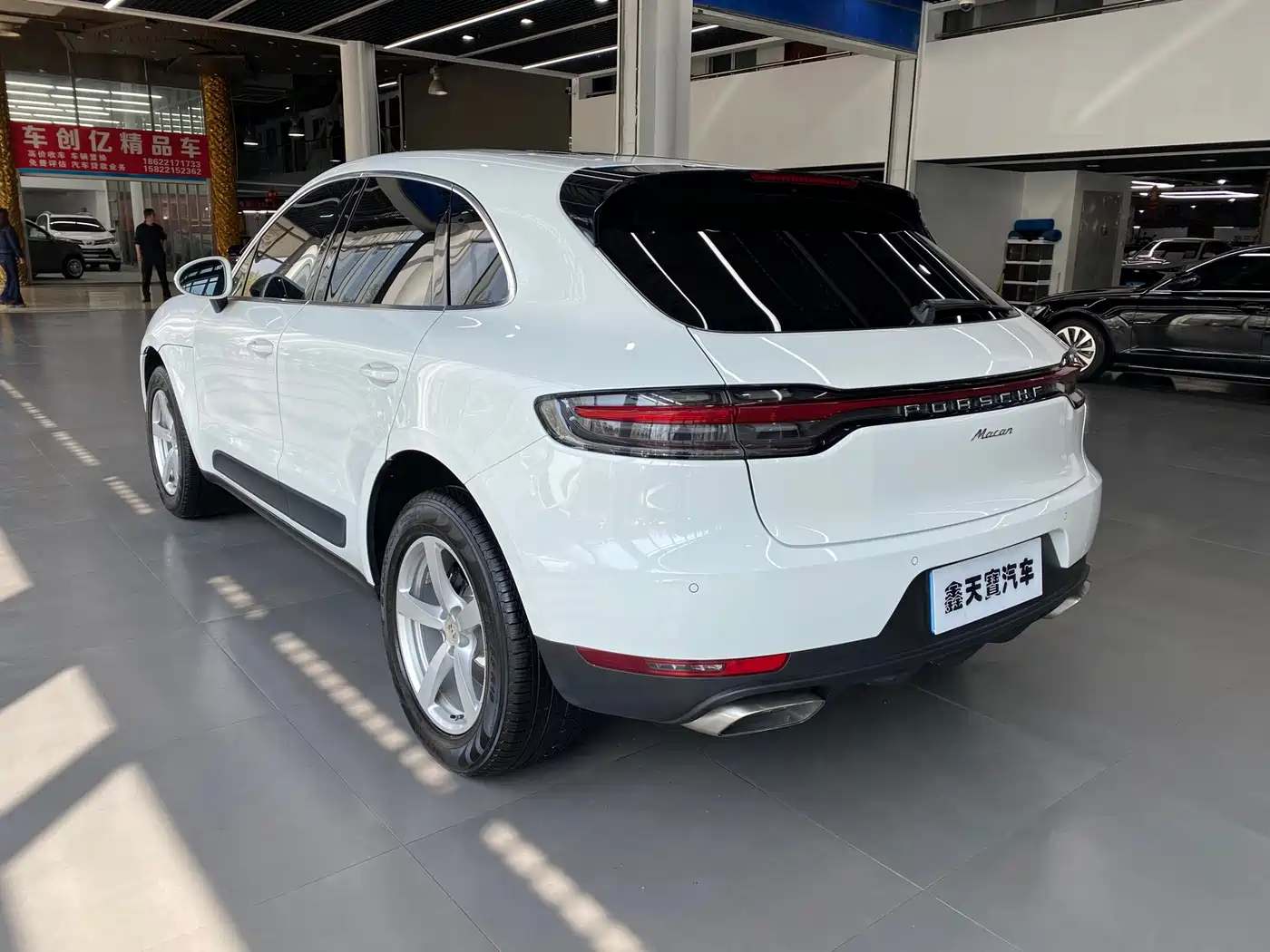 Porsche Macan 2018 Macan 2.0T фото 2