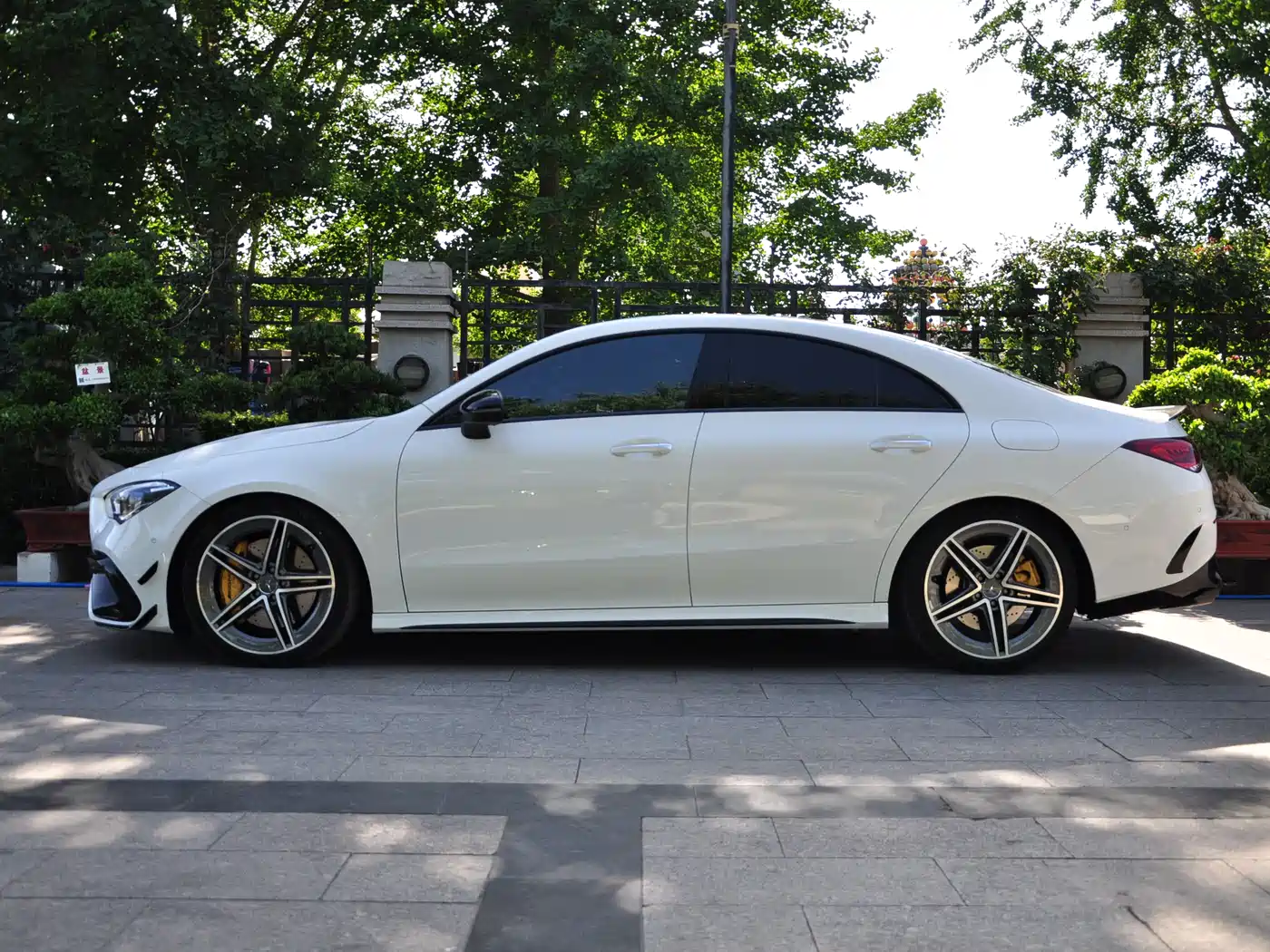 MERCEDES-BENZ CLA AMG