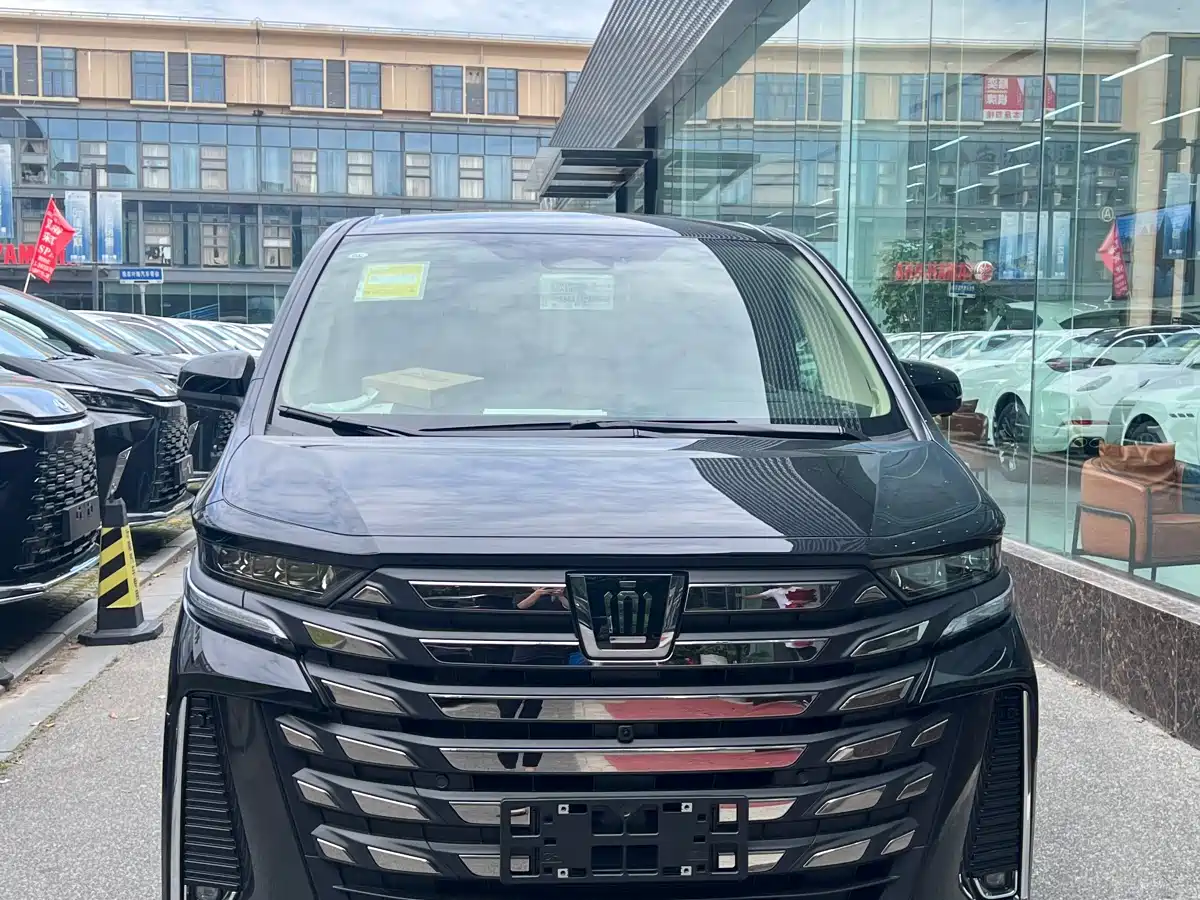 Toyota Vellfire 2024 Crown Hybrid 2.5L Executive Premium Edition