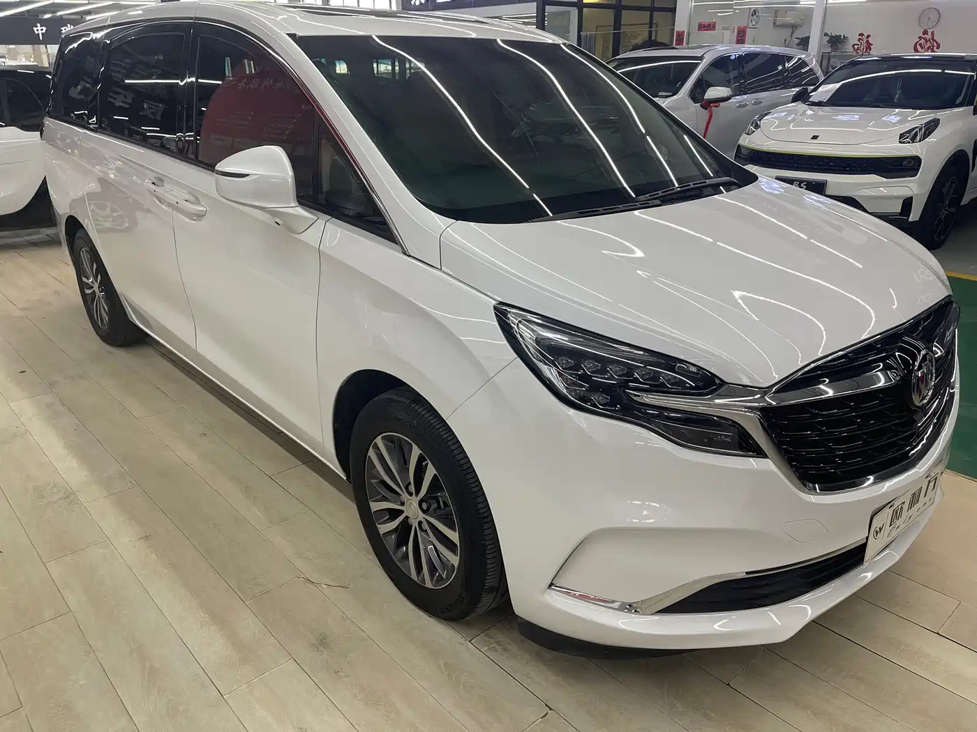 Buick GL8 2022 ES Landmark 653T Comfort