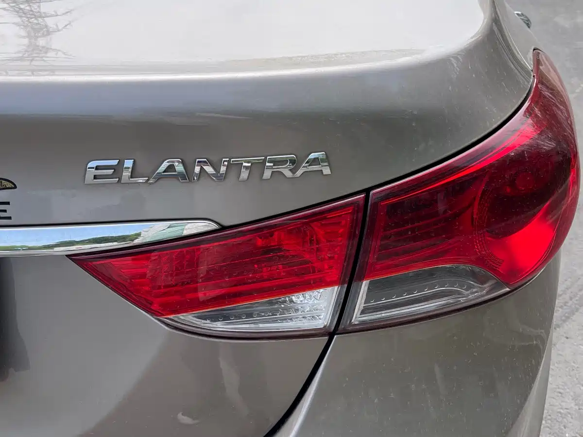 Hyundai Langdong 2015 1.6L Auto Exclusive фото 18