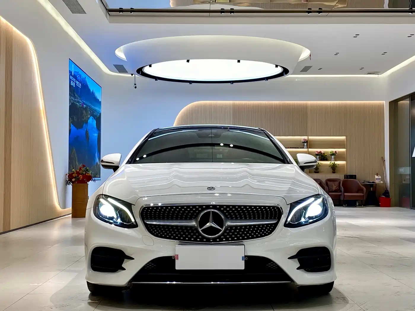 Mercedes-Benz E-Class (Import) 2017 E 200 4MATIC Coupe фото 2
