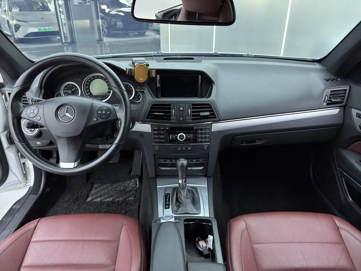 Mercedes-Benz E-Class (Import) 2009 Model E 350 Coupe фото 15