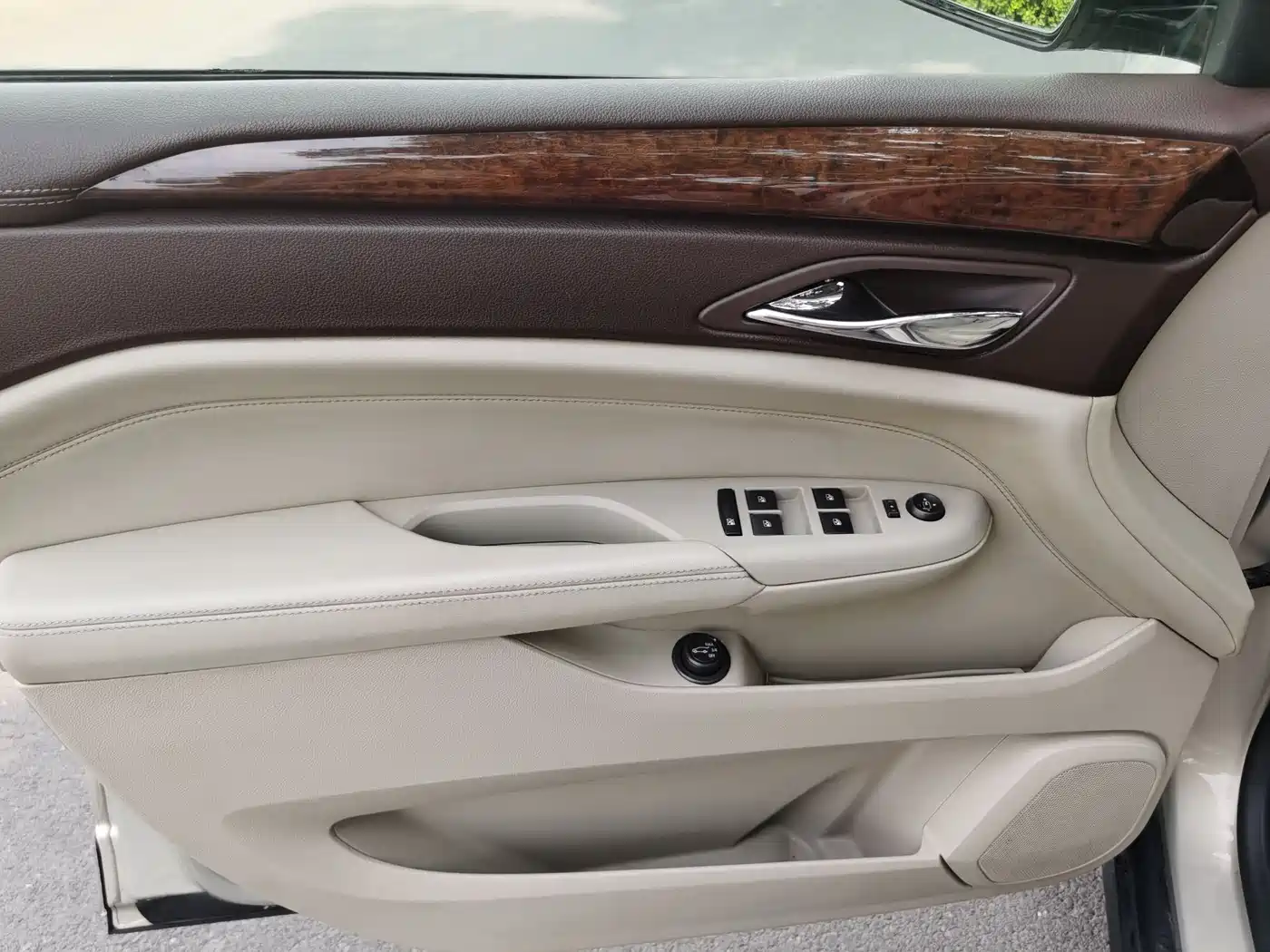 Cadillac SRX 2011 Model 3.0L Luxury фото 16