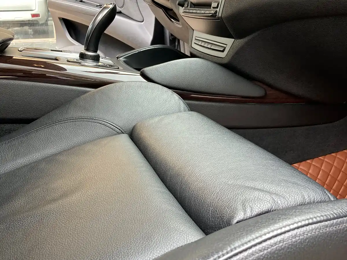 BMW X6 2012 xDrive35i фото 14