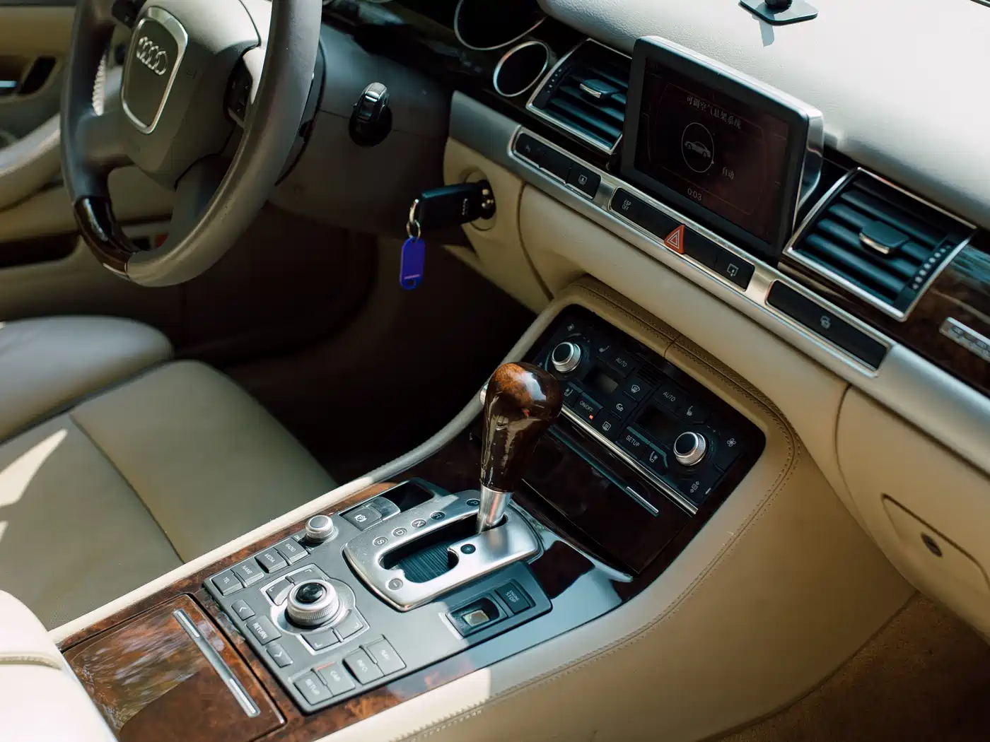 Audi A8 2006 A8L 6.0 W12 quattro Flagship фото 15