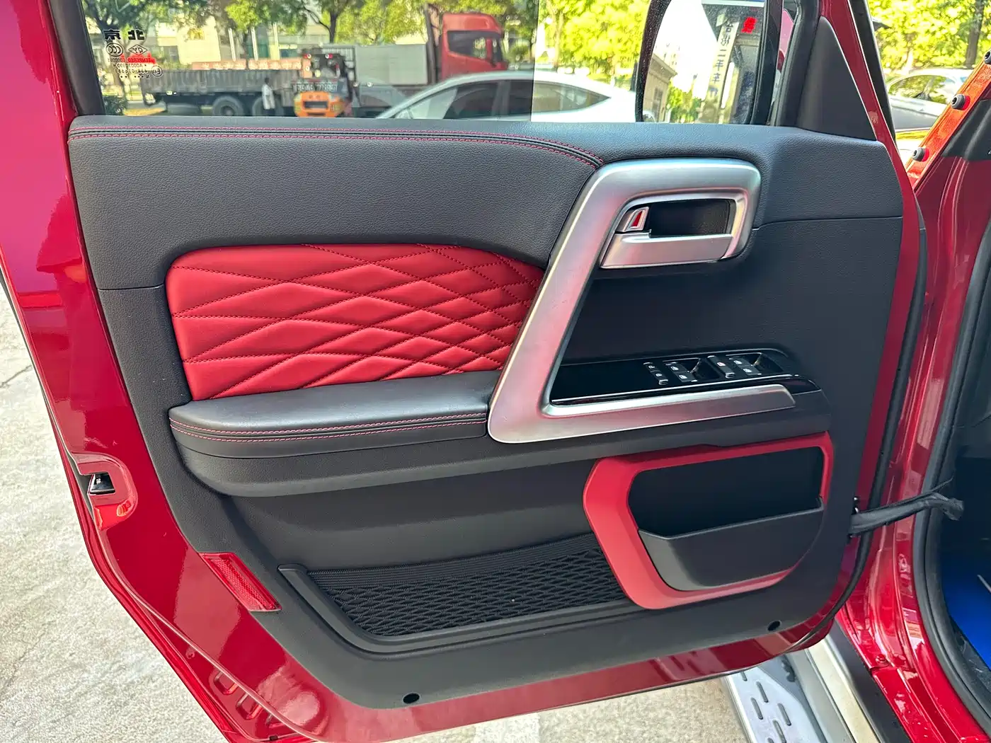 BAIC ORV Beijing Offroad BJ40 2023 2.0T Auto 4WD Urban Hunter Knight Edition фото 8