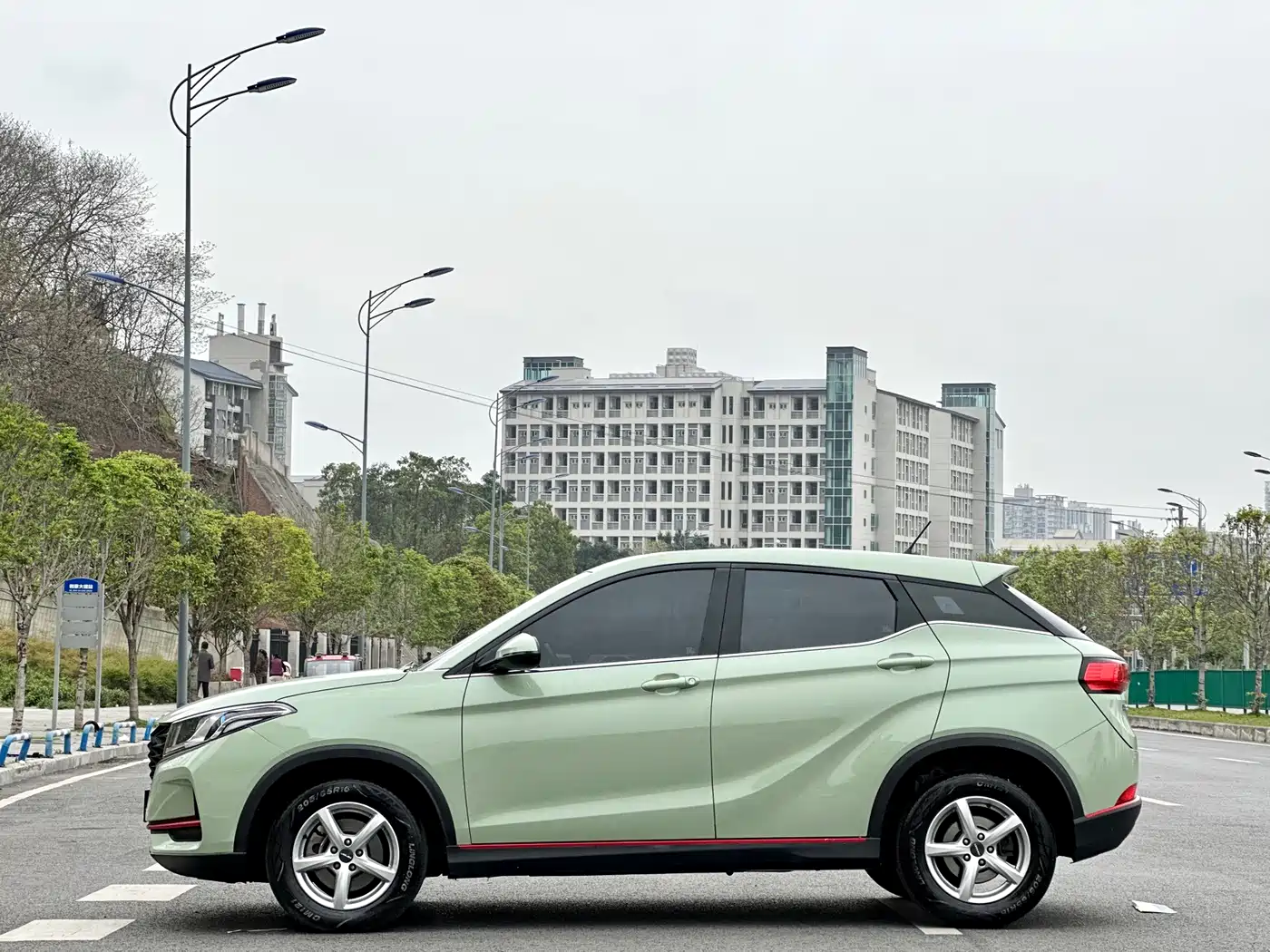 Dongfeng Fengguang Fengon 500 2022 2022 1.5T CVT Intelligent Edition
