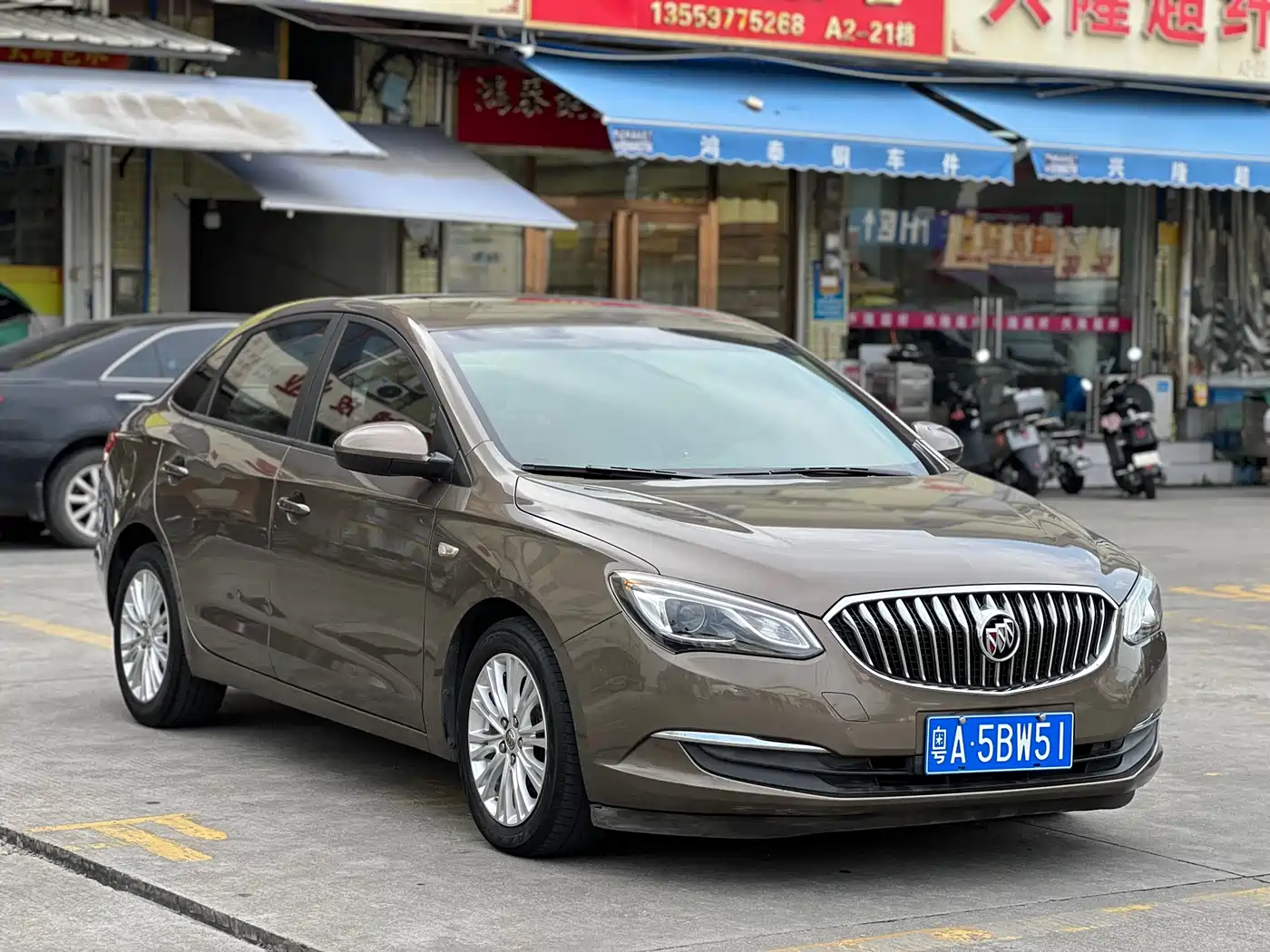 Buick Excelle 2016 15N Automatic Elite фото 3