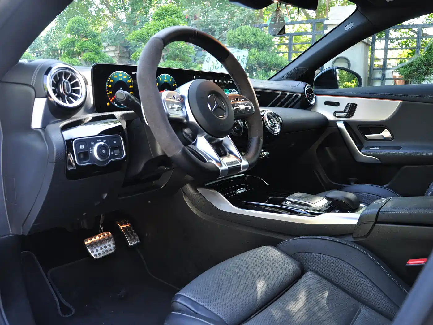 MERCEDES-BENZ CLA AMG