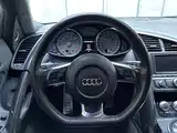 Фото 16 - Audi R8