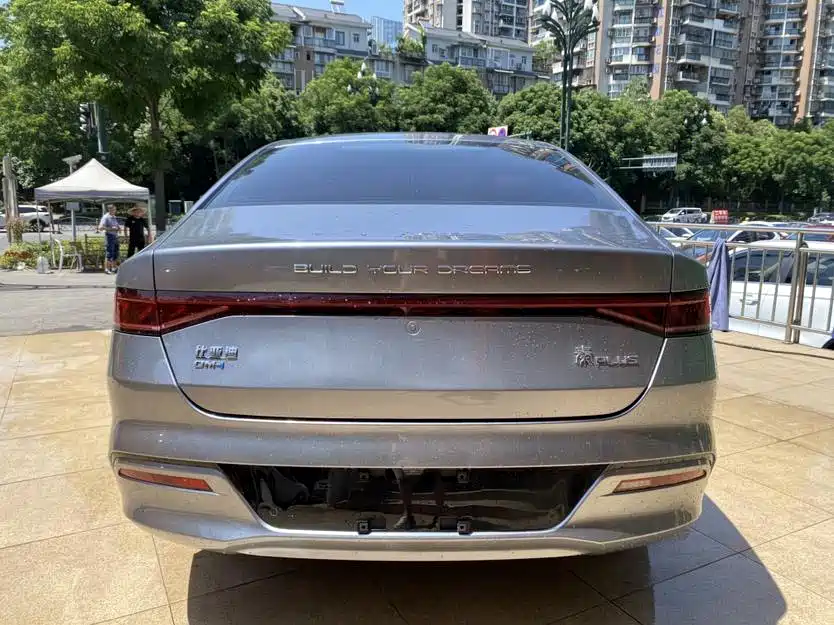 BYD Qin PLUS 2023 Champion Edition DM-i 120KM Leading Type фото 8