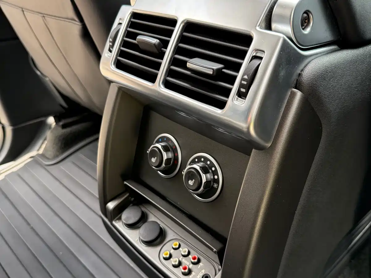 Land Rover Range Rover 2012 4.4 TDV8 фото 8