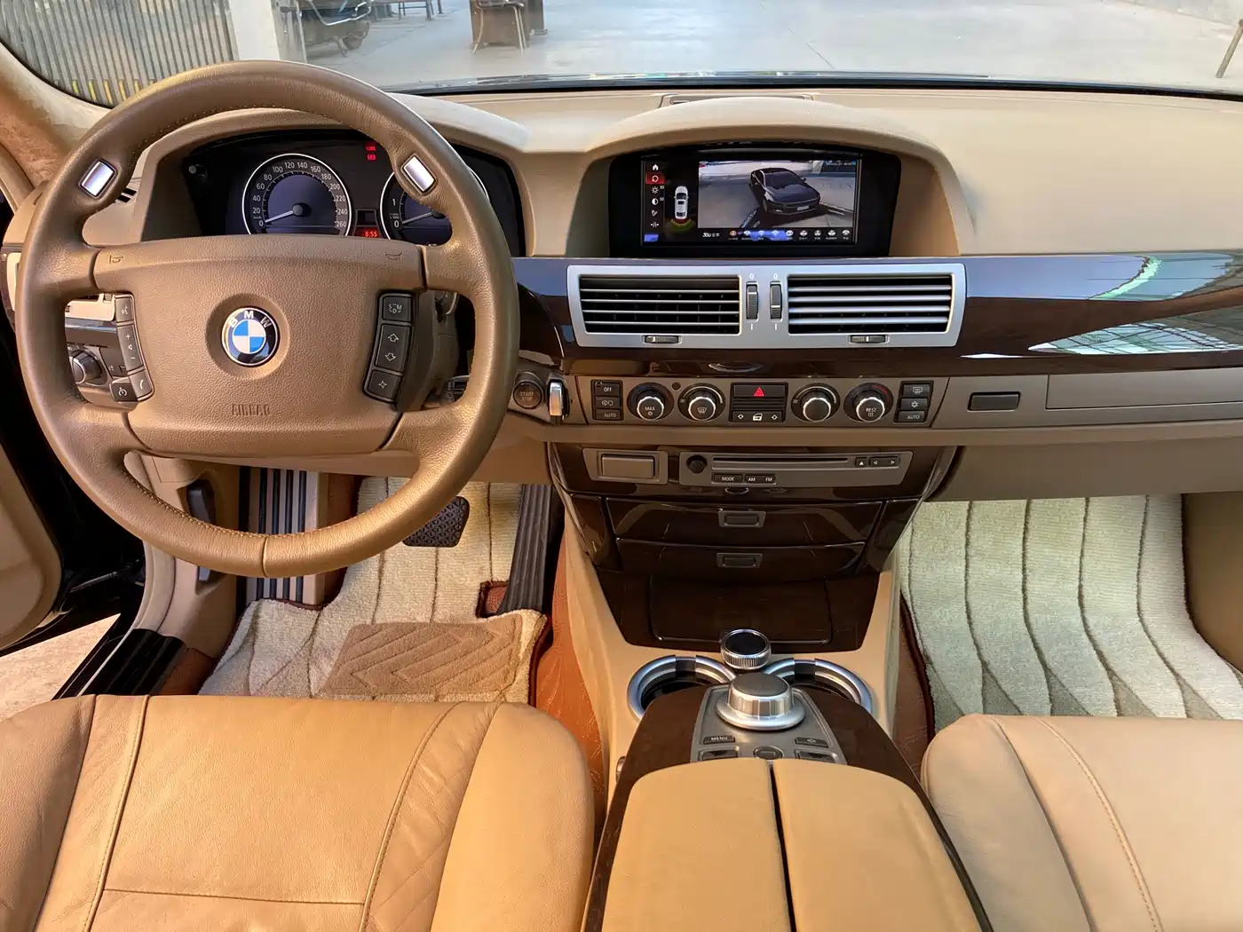 BMW 7 Series 2009 730Li Leading фото 16