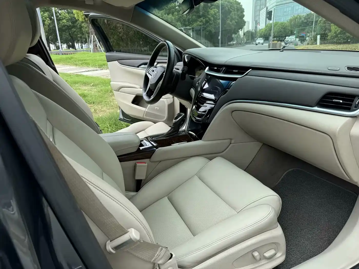 Cadillac XTS 2014 28T Comfort фото 9
