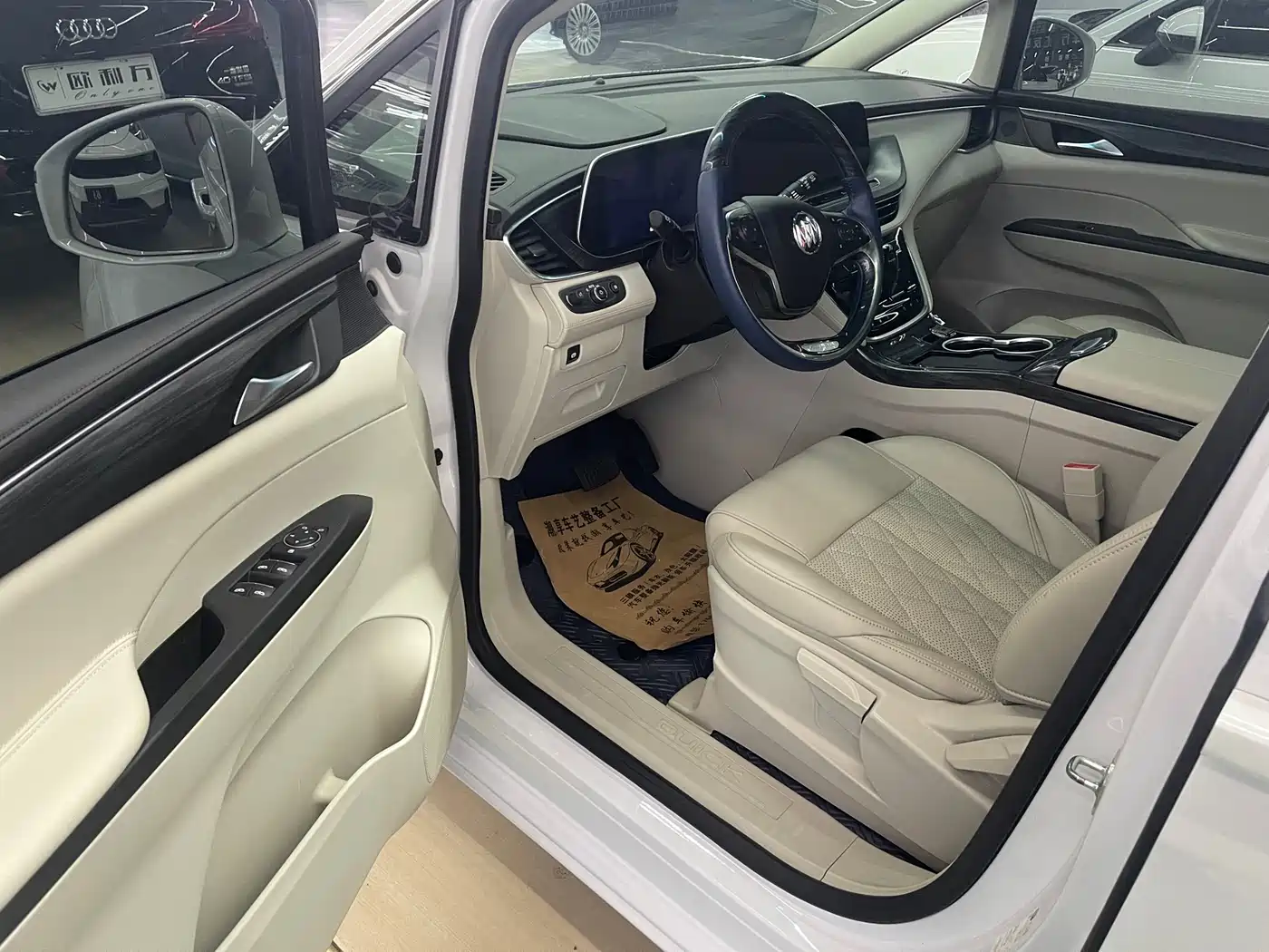 Buick GL8 2022 ES Landmark 653T Comfort фото 5
