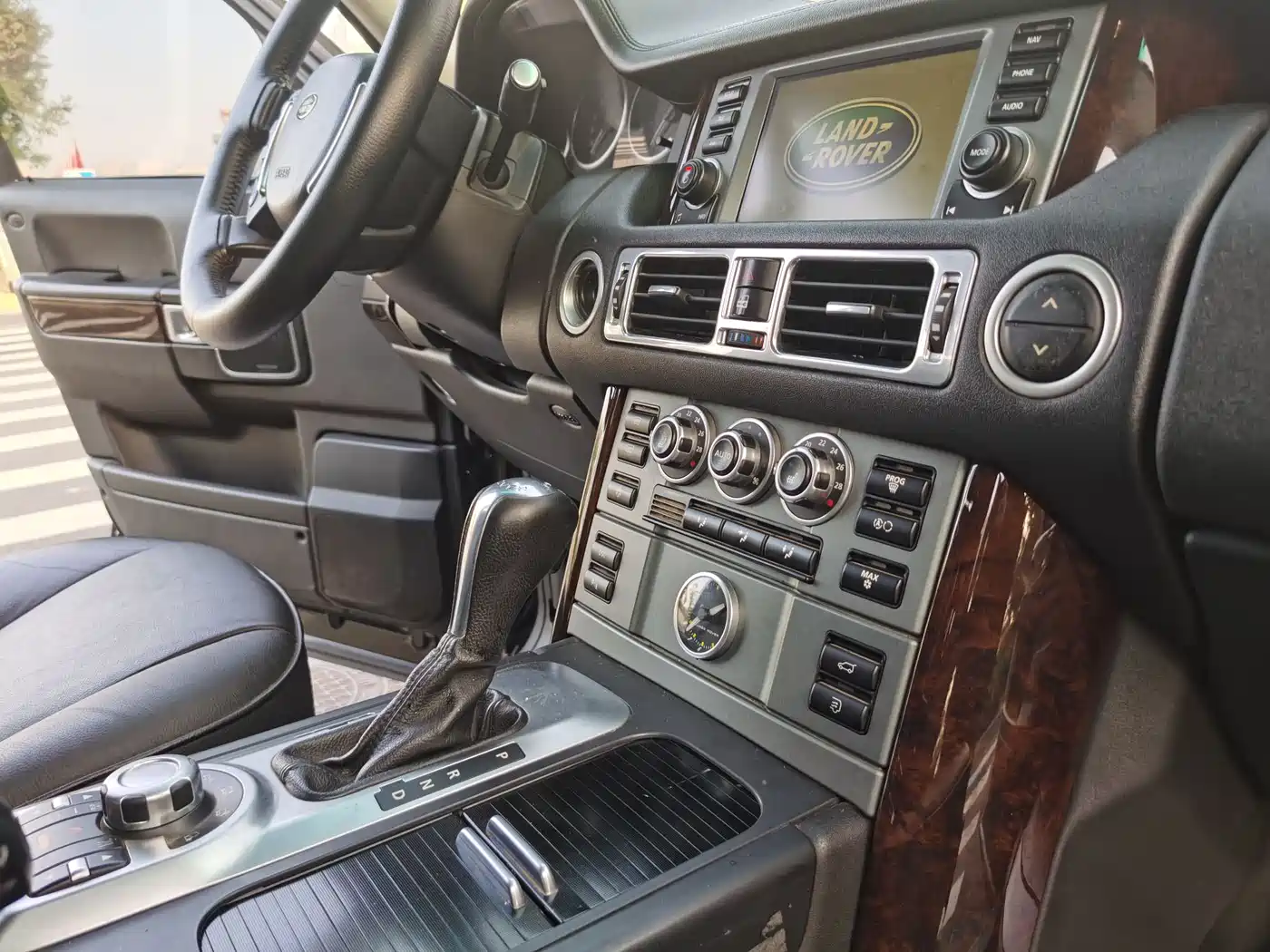 Land Rover Range Rover 2007 Model V8 4.4 фото 34