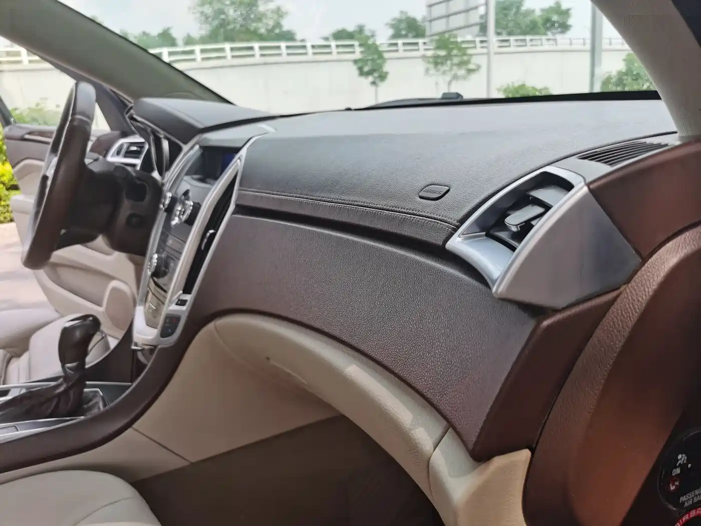 Cadillac SRX 2011 Model 3.0L Luxury фото 23