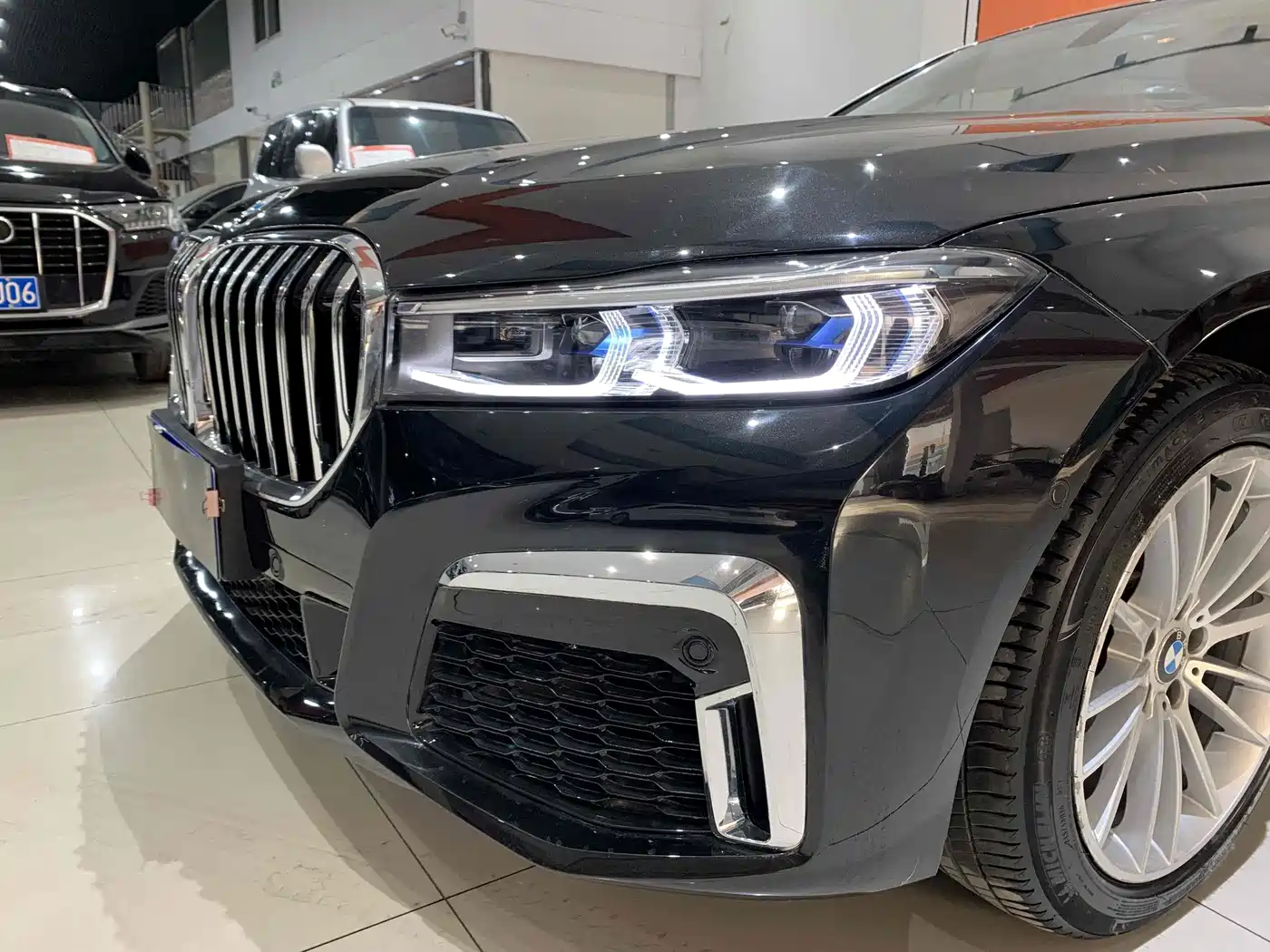BMW 7 Series 2014 730Li Premium фото 15