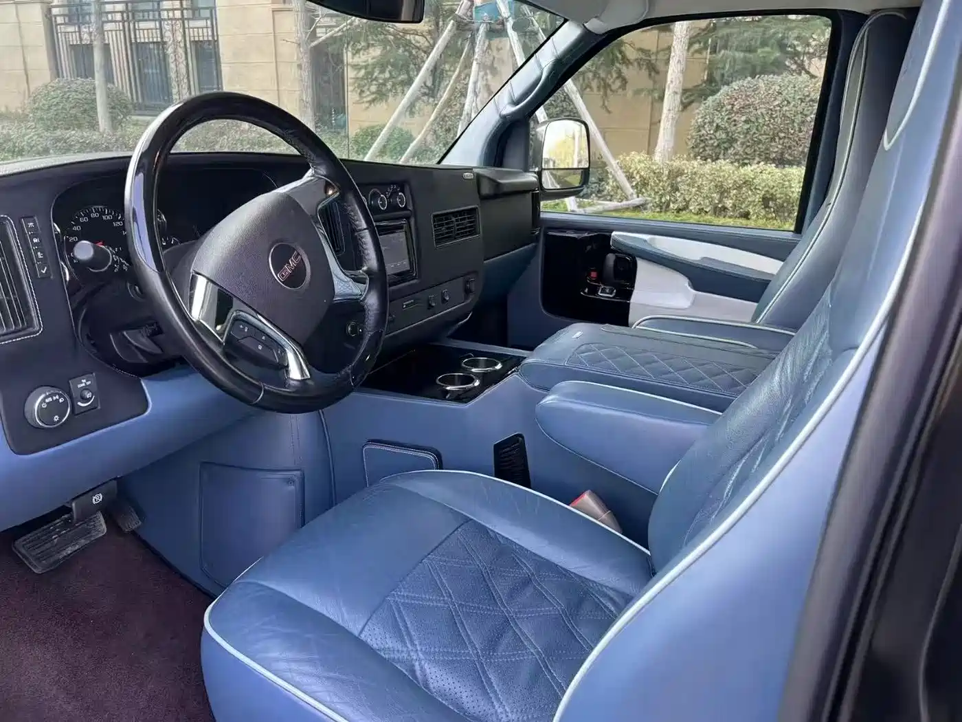 GMC Sierra 2017 DENALI Top Edition фото 4
