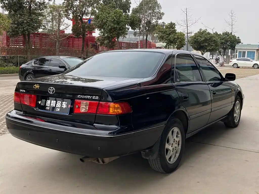 Toyota фото 6