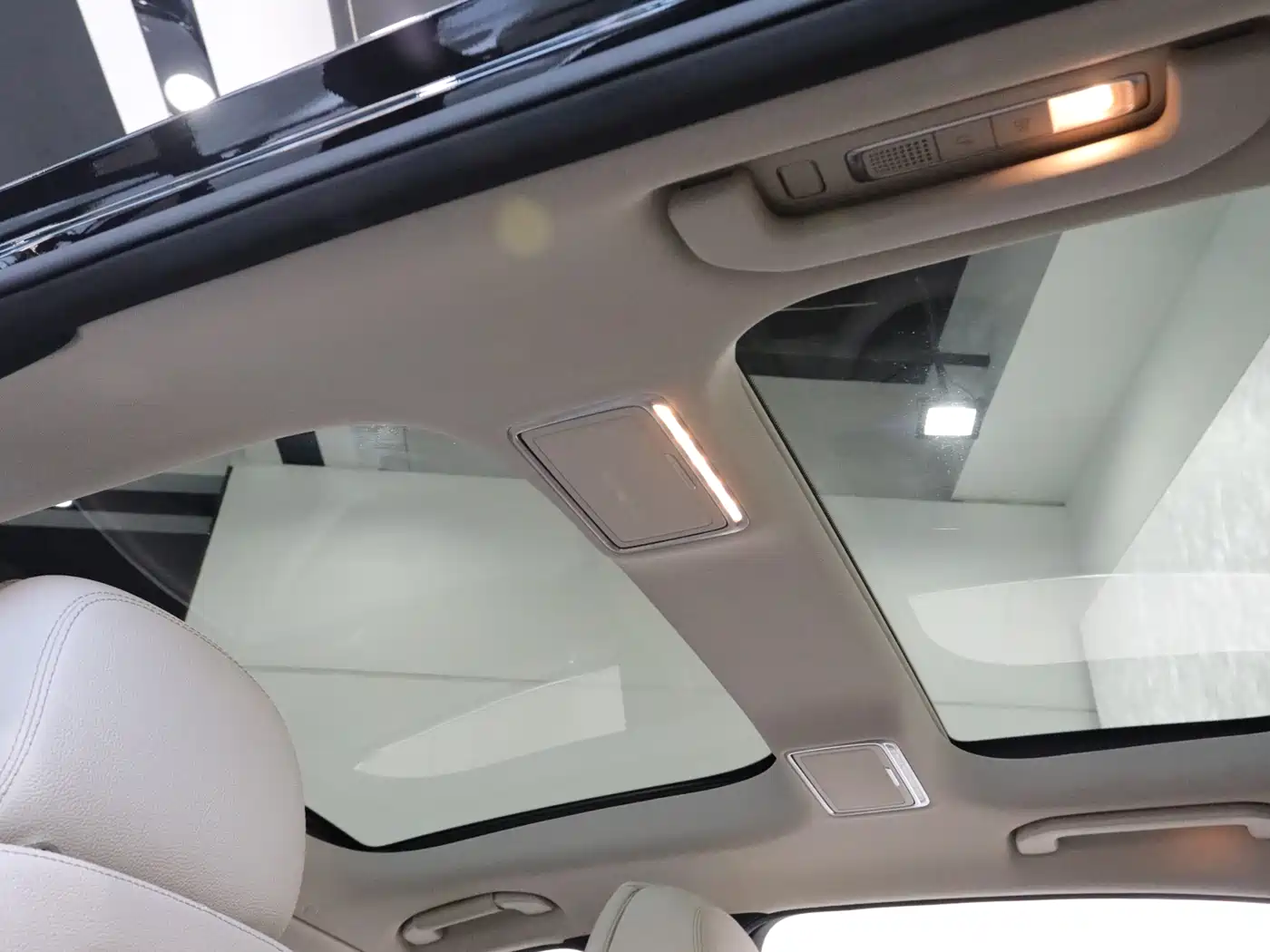 Mercedes-Benz E-Class 2018 Facelift E 200 L Sport фото 13