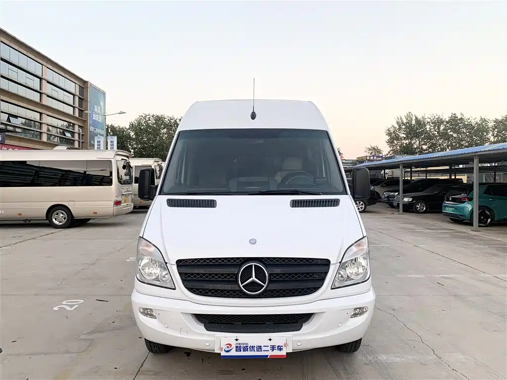 Mercedes-Benz Sprinter 2012 2.1T Jialu Long Wheelbase фото 2