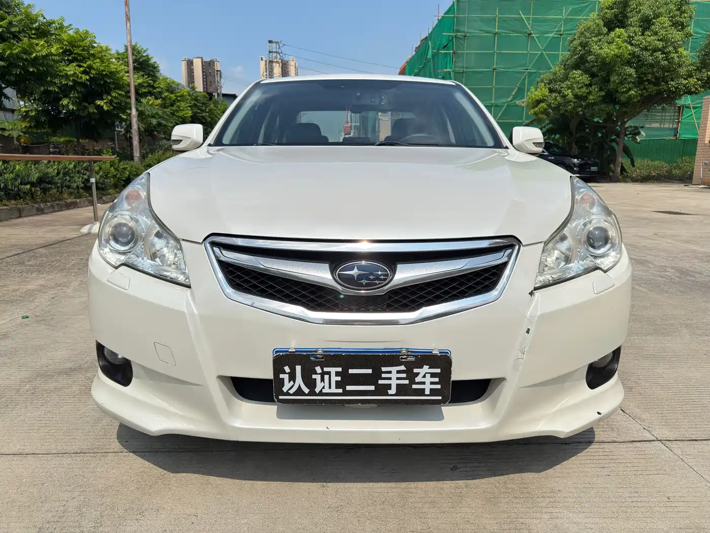 Subaru Legacy 2010 Model 2.5i Luxury Edition фото 2