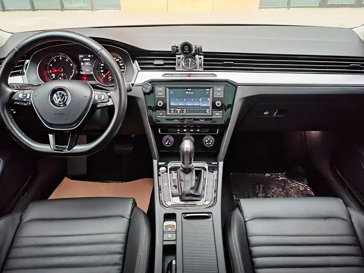 Volkswagen Magotan 2019 330TSI DSG Leading China VI фото 7