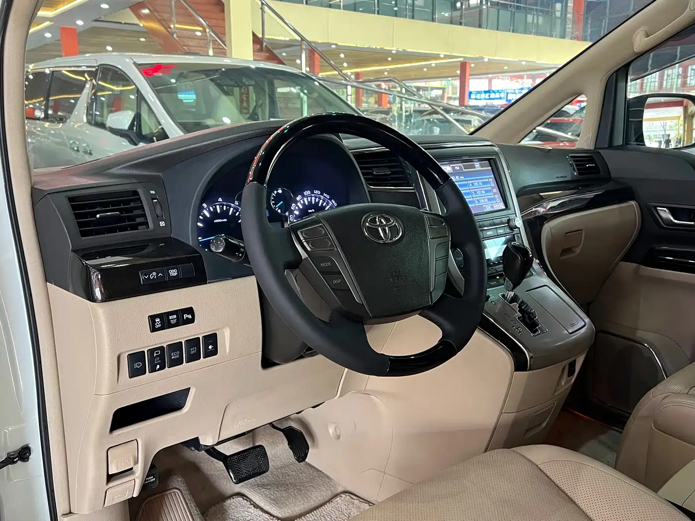 Toyota Alphard 2012 3.5L Luxury Edition фото 7