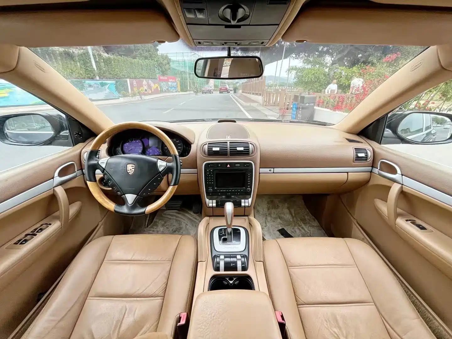 Photo 17 - Porsche Cayenne