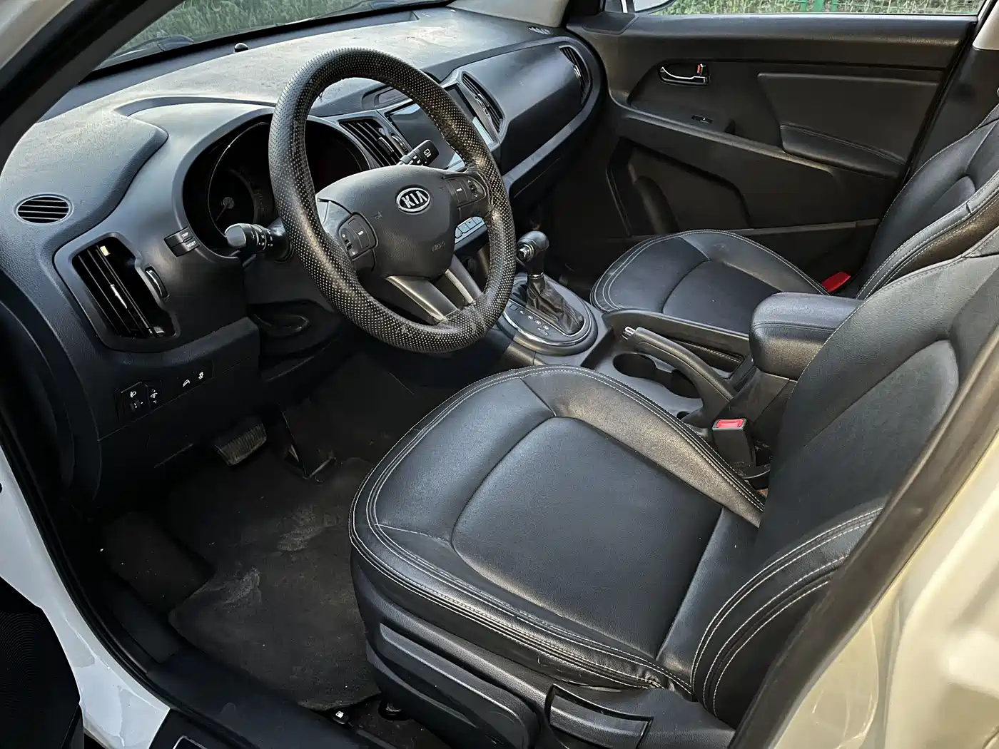 Kia Sportage 2012 2.0L Automatic 2WD GLS фото 8
